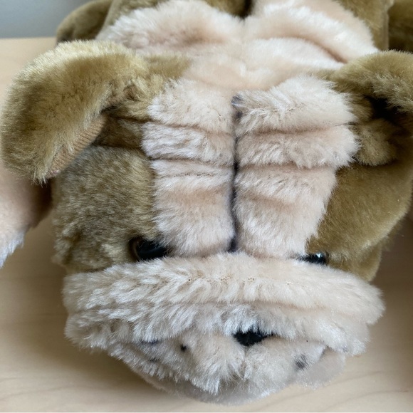 Plush Bulldog Slippers - Unisex, Pre-owned - Picture 8 of 13
